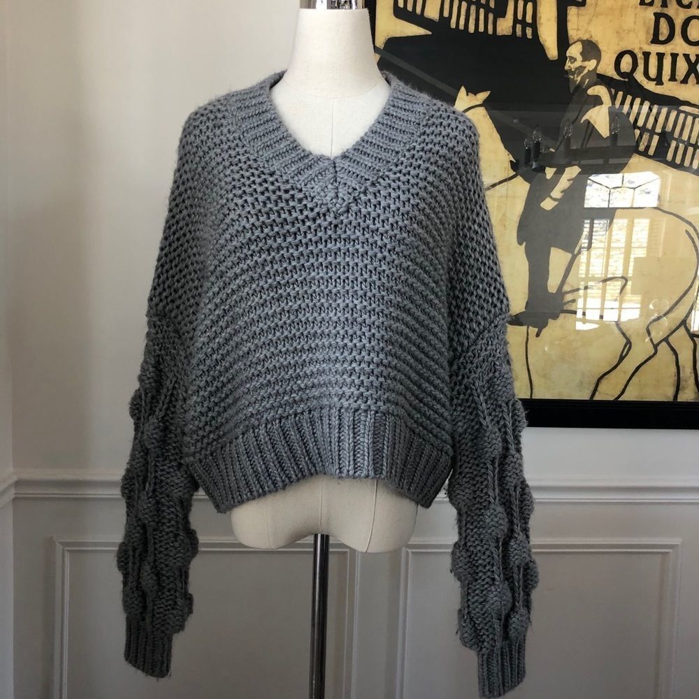 Elan Chunky Knit Cropped Vneck Sweater Grey S